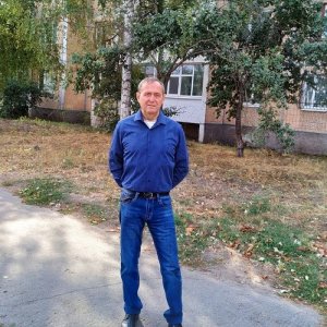 Анатолий , 72 года